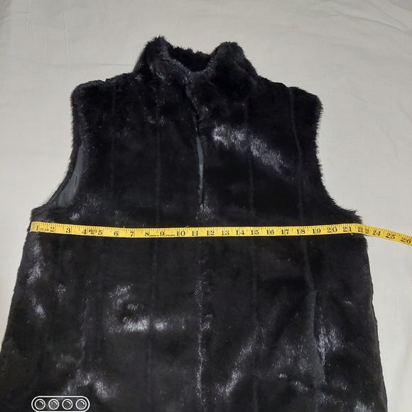 Giacca Gallery Company Reversible Faux Fur Vest - Picture 5 of 8